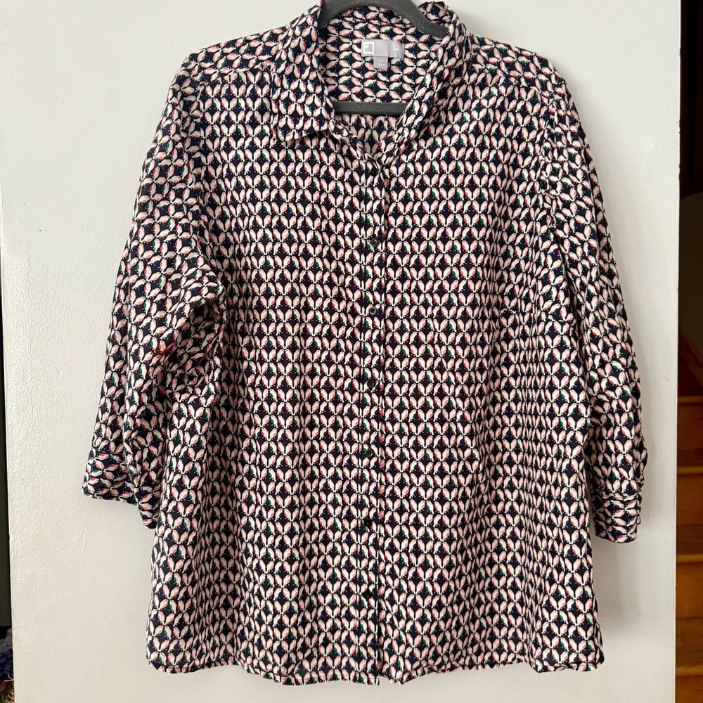 EUC JCPenney Geometric Bird Motif Novelty Pattern Button Down Shirt Silk Blend - Picture 2 of 4